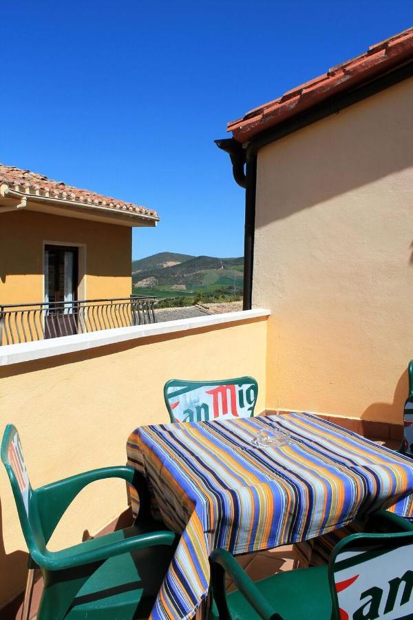 La Bodega Del Camino Aka Albergue On Thele Lorca  Екстериор снимка